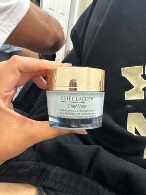 Estée Lauder DayWear Multi-Protection 24H-Moisture Creme Broad Spectrum SPF 15 1